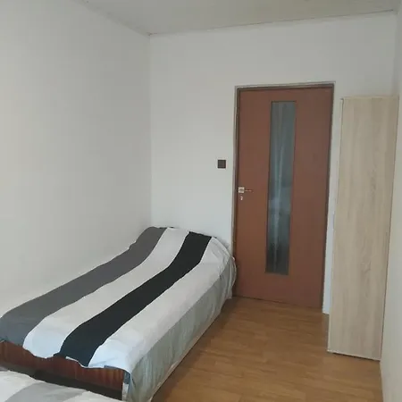 V Merunkovem Sadu