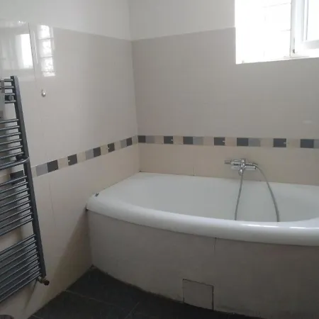 Apartment V Merunkovem Sadu Šakvice
