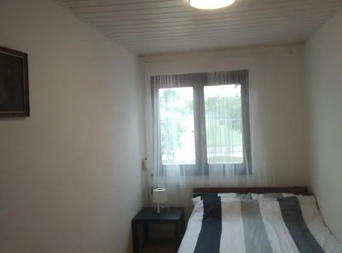 V Merunkovem Sadu *